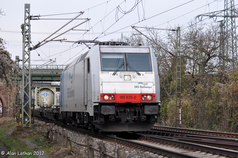 185 635 Wiesbaden-Ost 1 Nov 2012
ERS Railways
