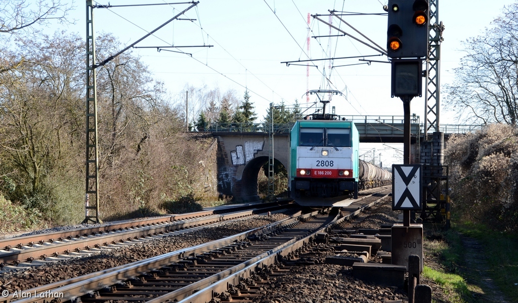 SNCB 2808 Wiesbaden-Ost 24 Feb 2014
186 200 GC 47548 Ludwigshafen BSAF - Antwerpen
