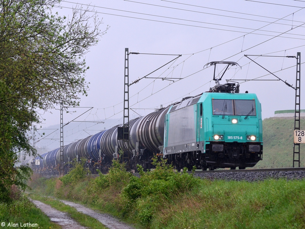 185 575 Hünfeld 29 Apr 2014
Alpha Trains on hire to HGK
