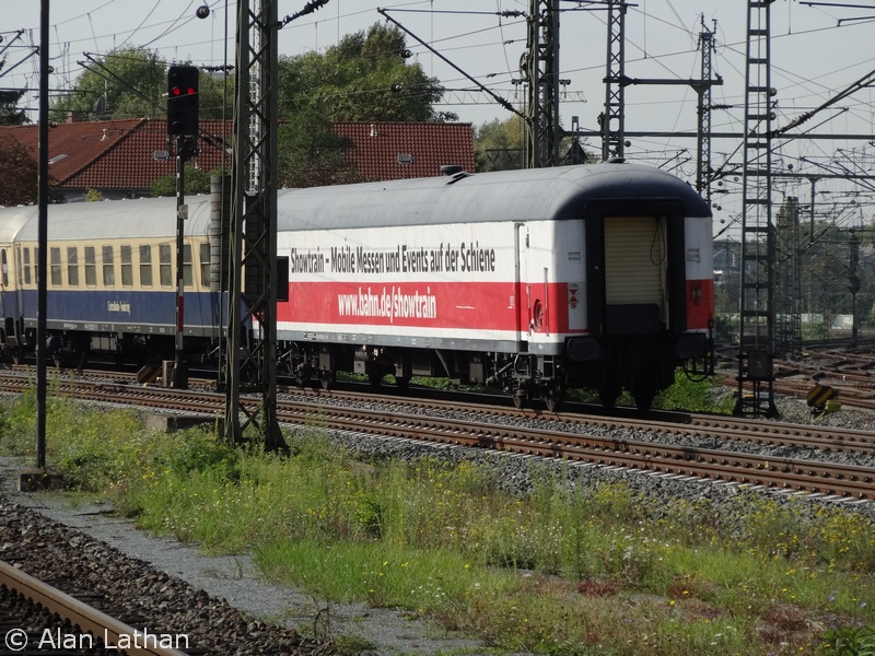 1042 520 FFS 29 Sept 2014
'Show Train' carriage
