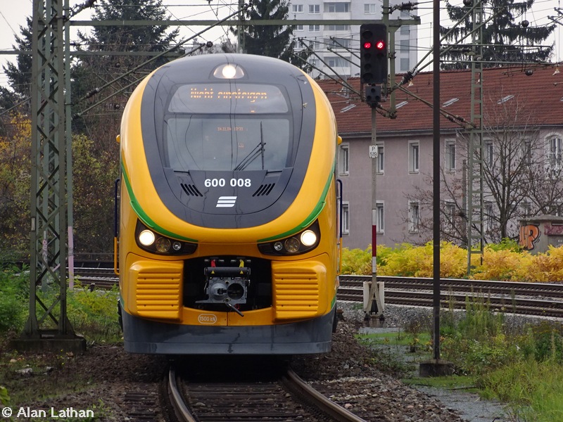 600 008 FFS 14 Nov 2014
Polish-built PESA LINK DMU of the Oberpfalzbahn on delivery.

