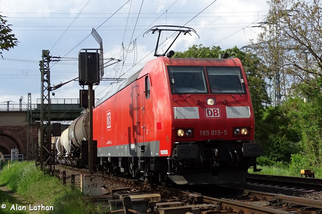185 015 Wi-Ost 12 May 2015
