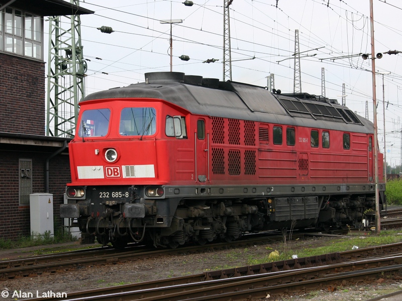 232 685-8 EOBR 25 Apr 2008
LTS 0966/1981, in 2010 to DB Schenker Rail Romania SRL, Timisoara "651 009-8"
