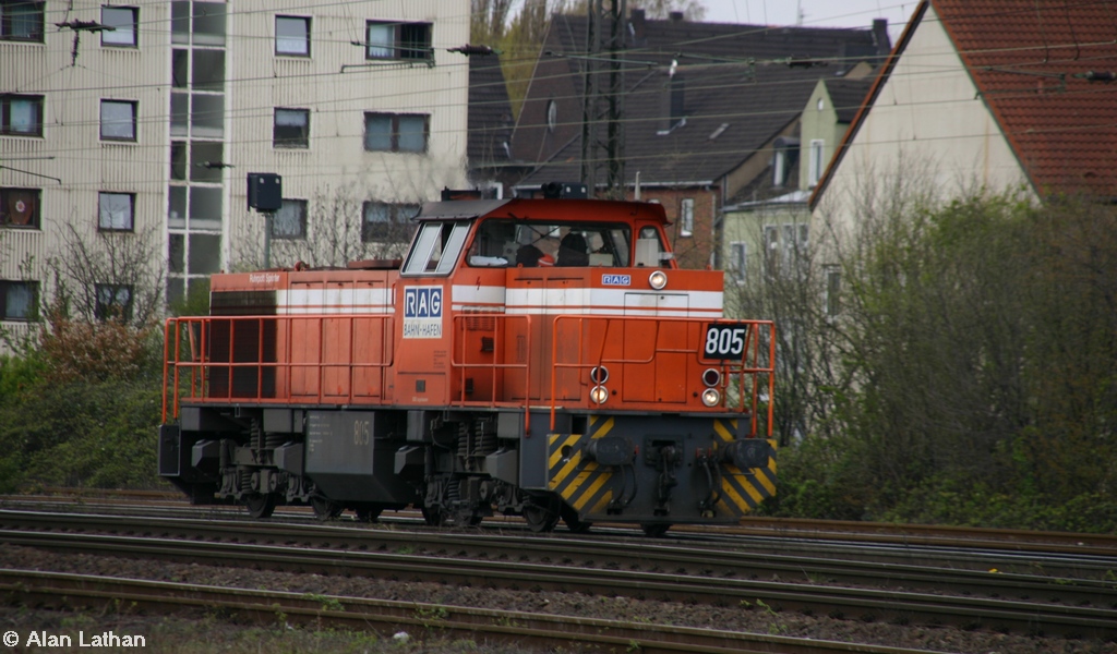 RAG 805 Osterfeld-Süd 12 April 2008
'Ruhrpott Sprinter' SFT 1000904/1997
98 80 0275 805-6 D-RBH
