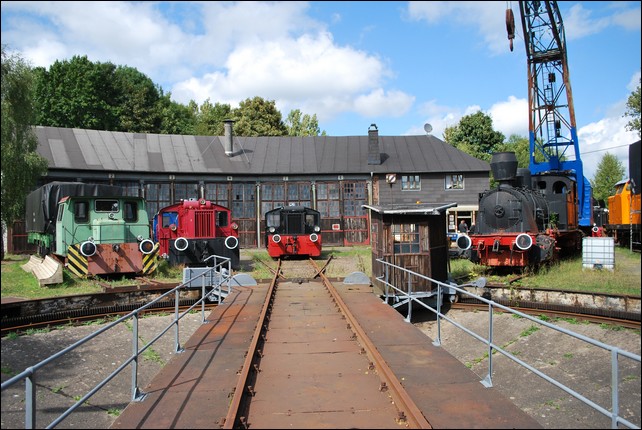 general view Hermeskeil 28 Aug 2009
16m turntable and engine shed
